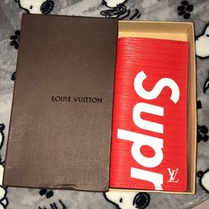Supreme wallet